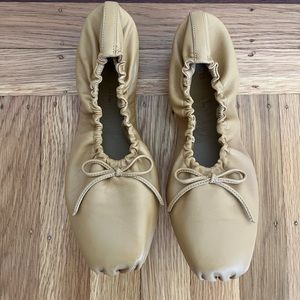 Khaite Ashland ballet flats in camel color size 38.5